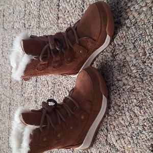 Sorel boots kids size 8